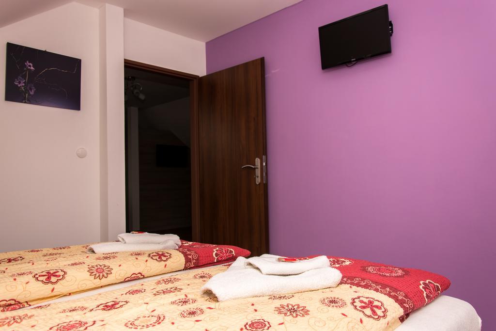 Penzion Harmonie Lednice Exterior foto