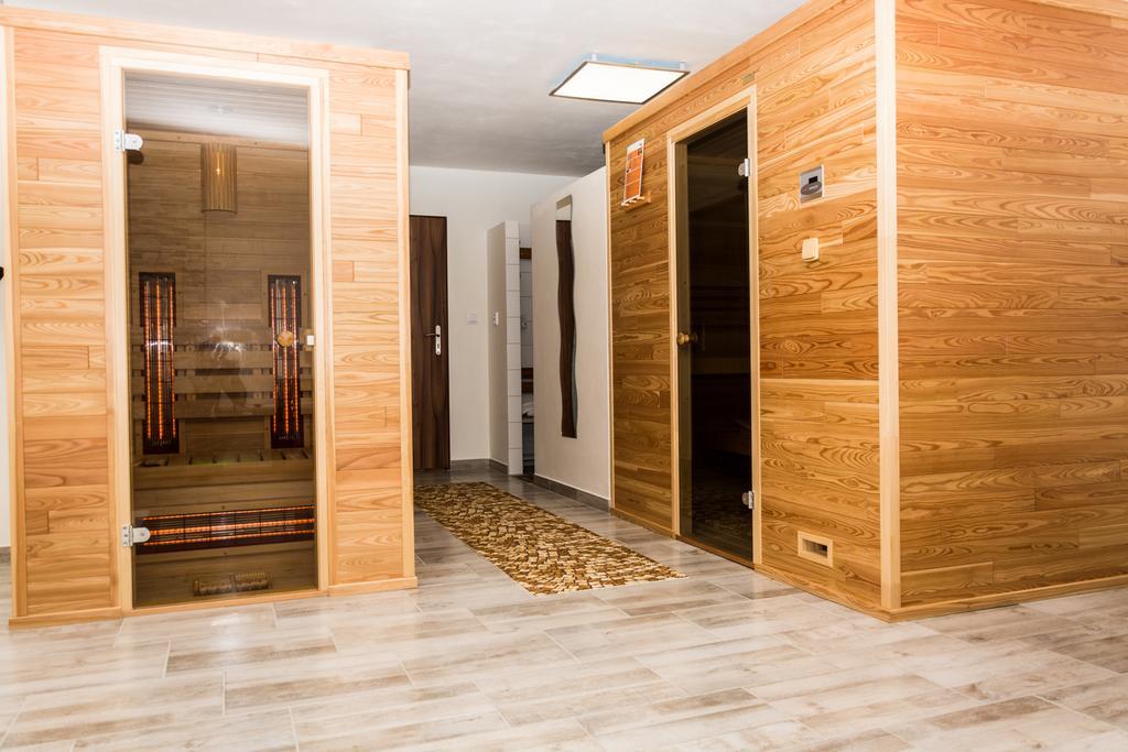 Penzion Harmonie Lednice Exterior foto